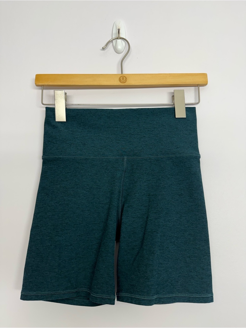 60: Vuori Clean Elevation Shorty 6" Teal Heather Size Small